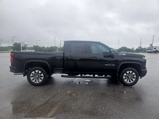 2026 Chevrolet Silverado 2500 HD Custom - Photo 6