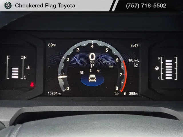 Used 2025 Underground Toyota SR5 image 12