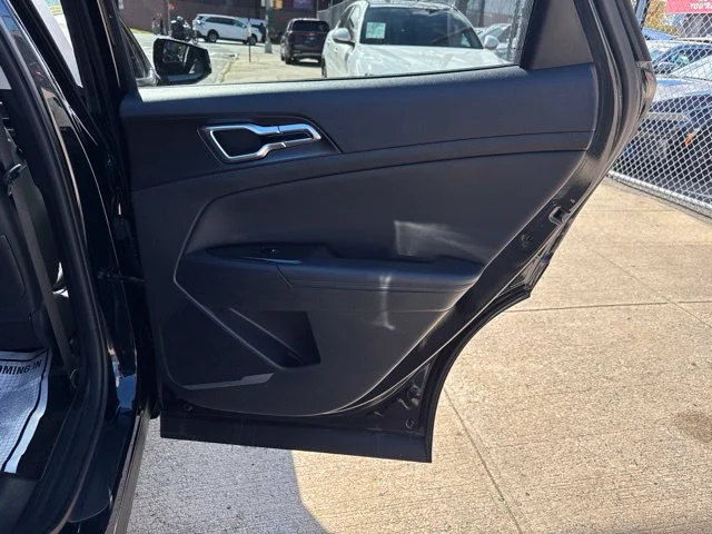 Used 2023 Black Kia EX image 29