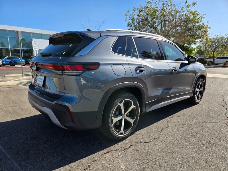 New 2026 Silver Volkswagen 2.0T SE image 4