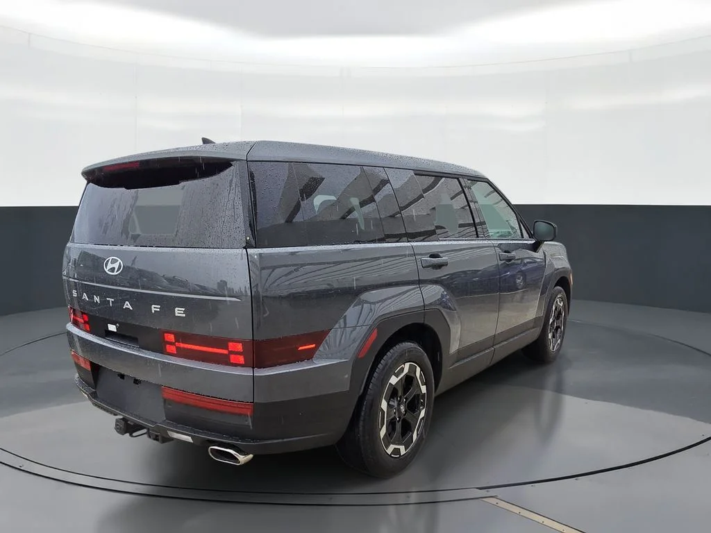 New 2027 Gray Hyundai SE image 3