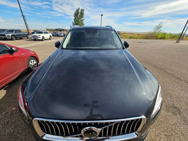Used 2021 Gray Metallic Volvo T5 Momentum image 3