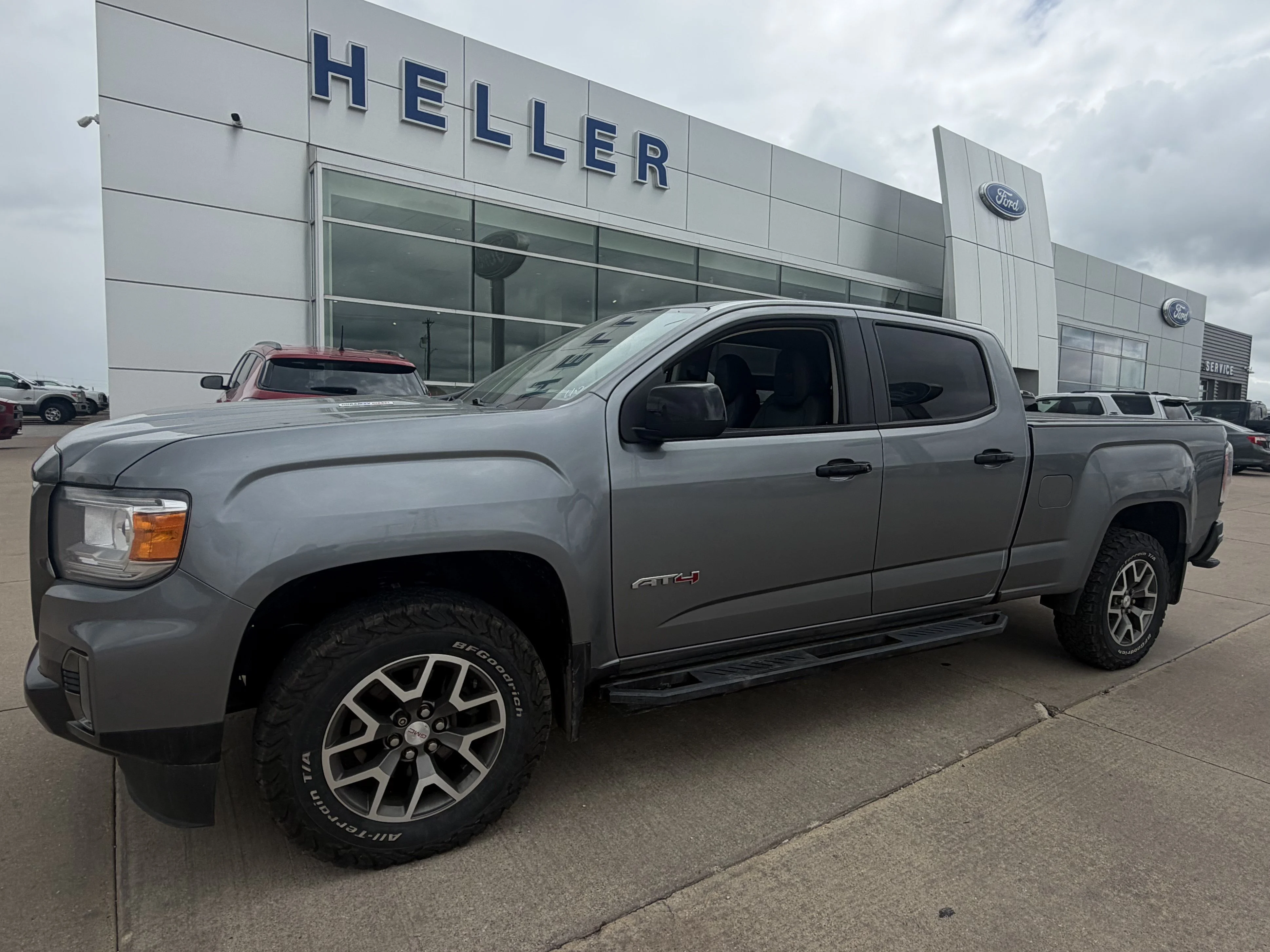 Used 2021  GMC AT4 w/Leather image 3