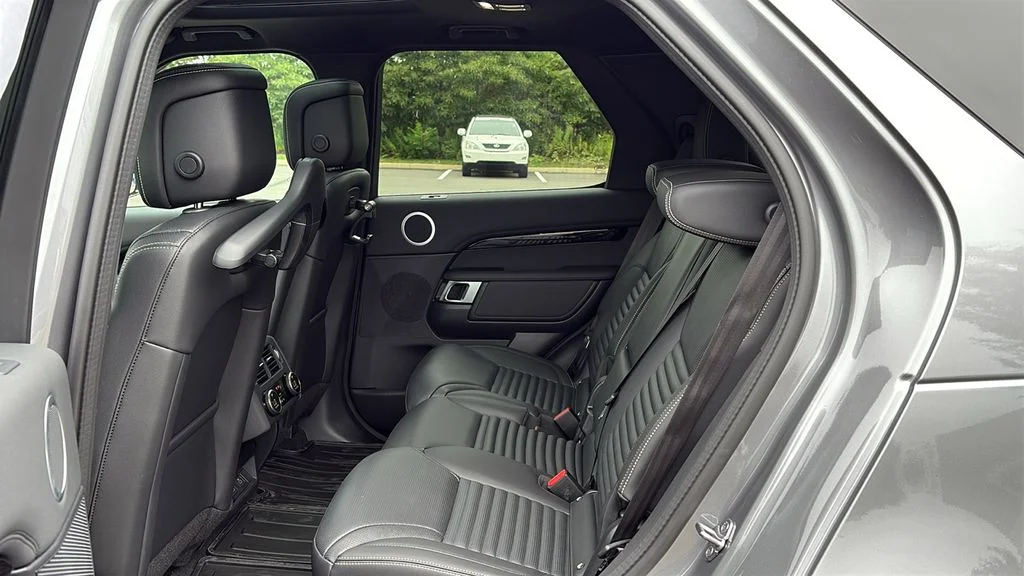 New 2026 Eiger Grey LAND ROVER S image 22