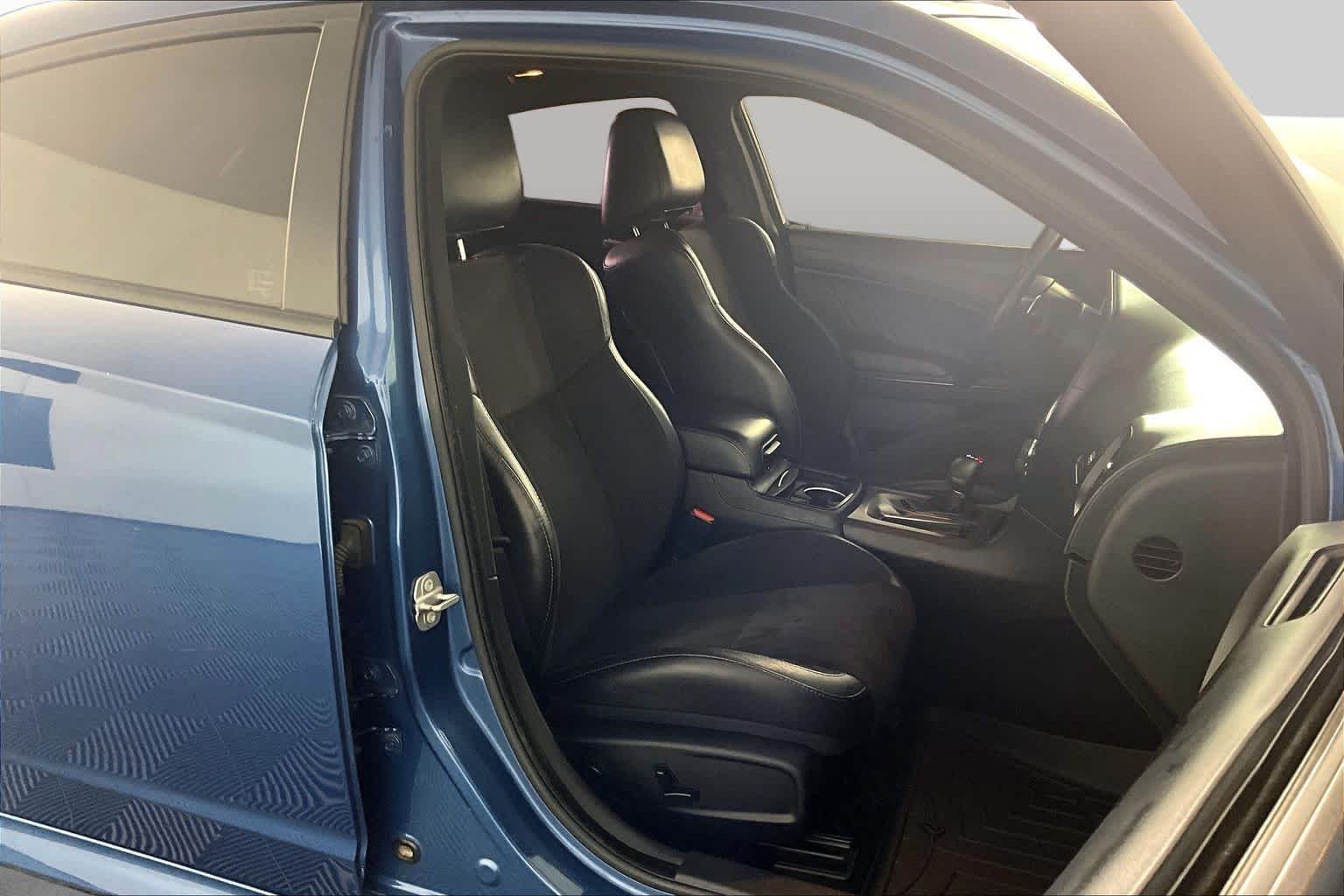 Used 2020 Frostbite Dodge R/T image 9