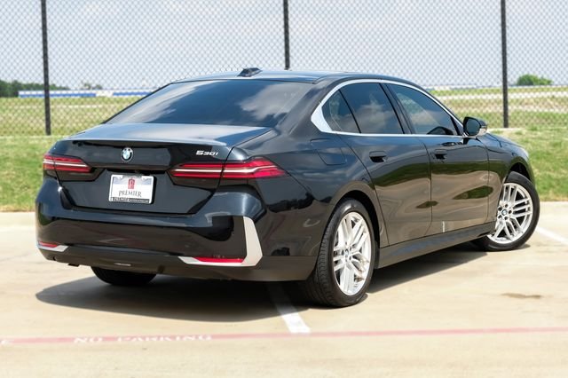 Used 2025 Black BMW 530i image 9