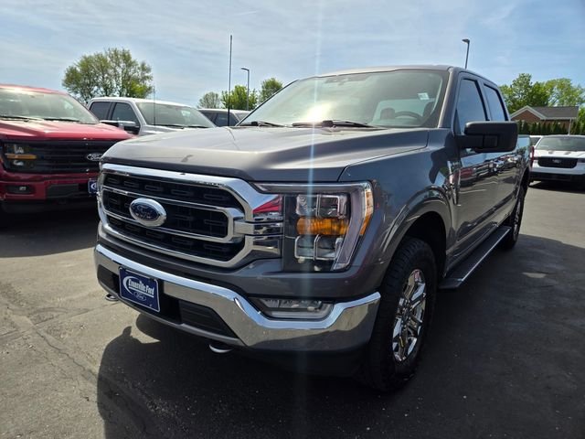 Certified Used 2021 Iconic Silver Metallic Ford XLT image 3