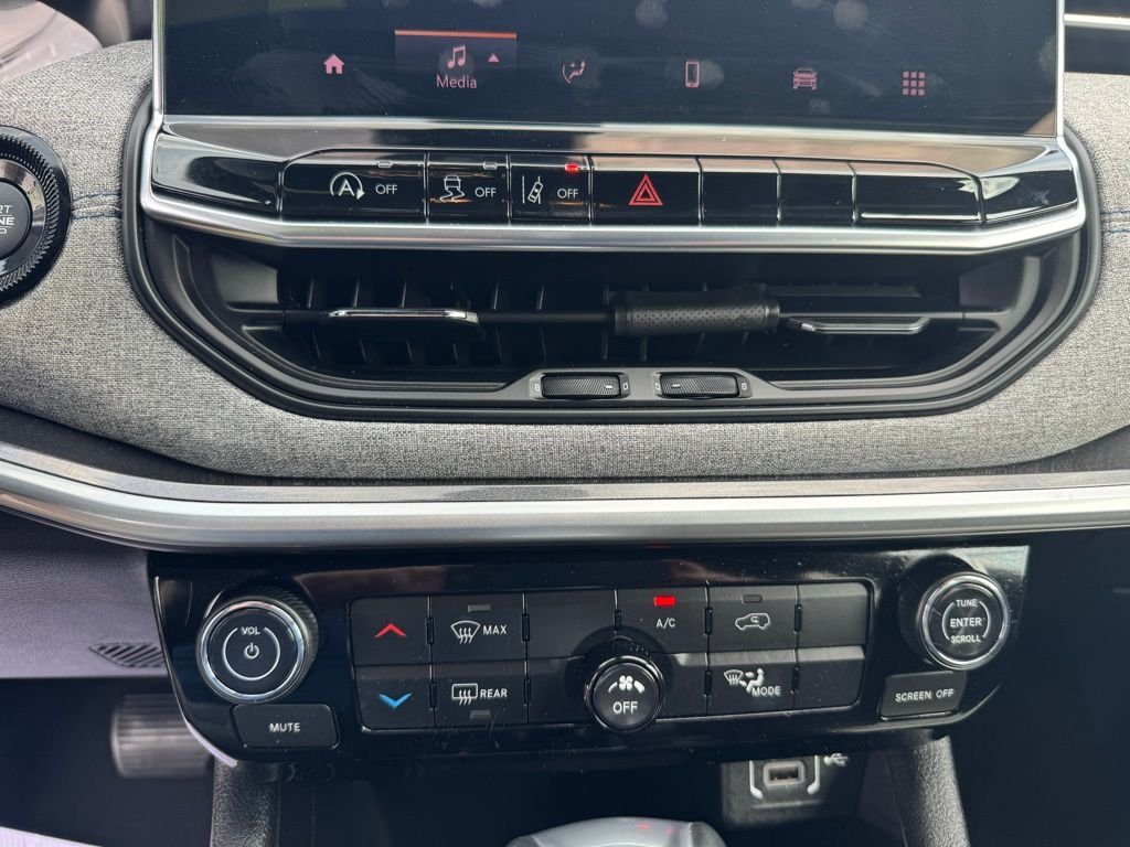 2024 Jeep Compass Latitude - Photo 15