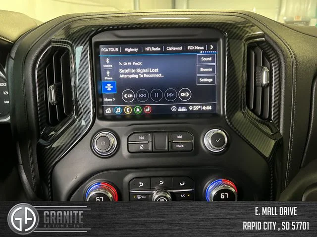 Used 2020 White GMC Denali image 19