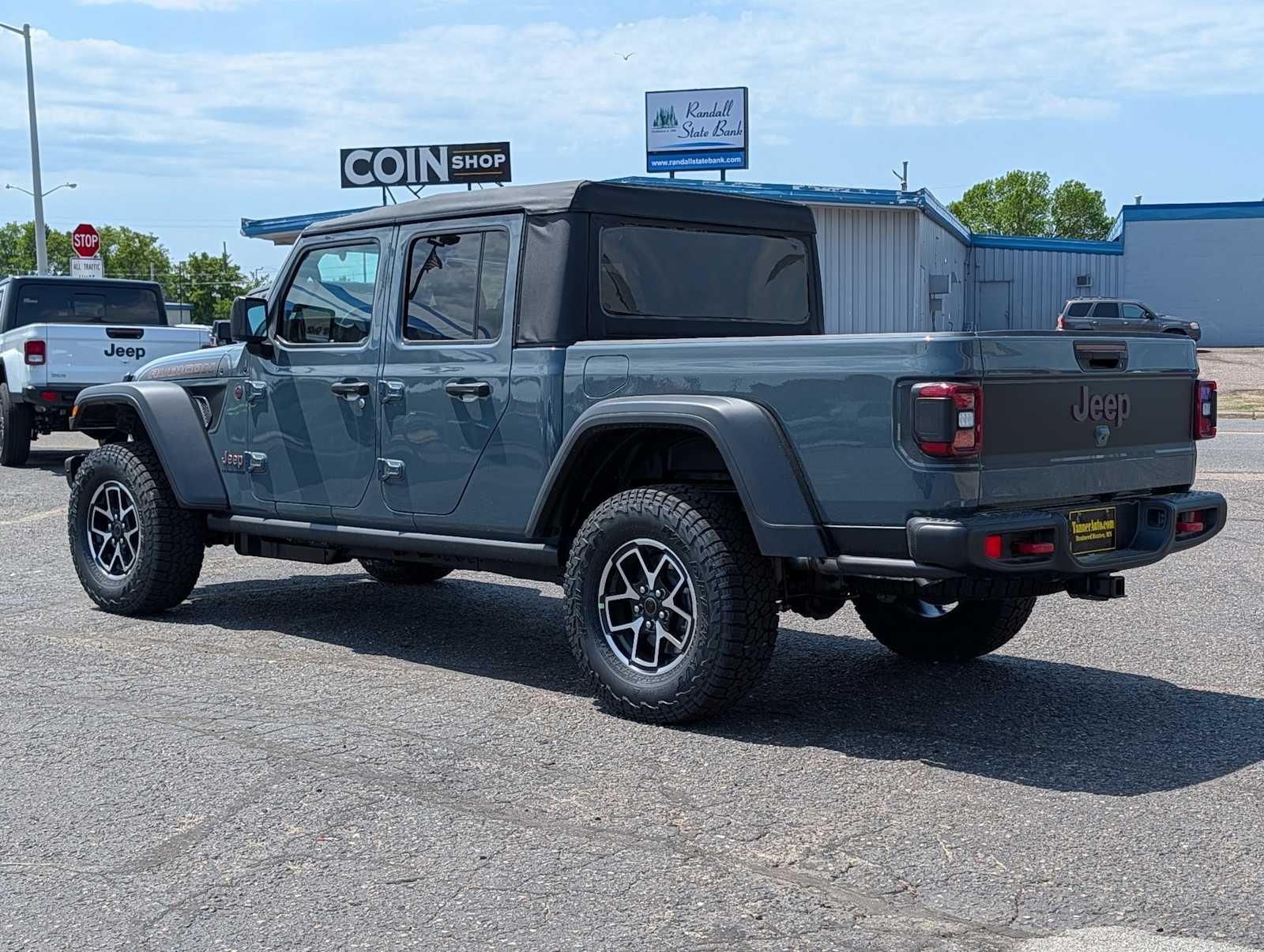 New 2026 Anvil Clear-Coat Exterior Paint Jeep Shadow Ops image 5