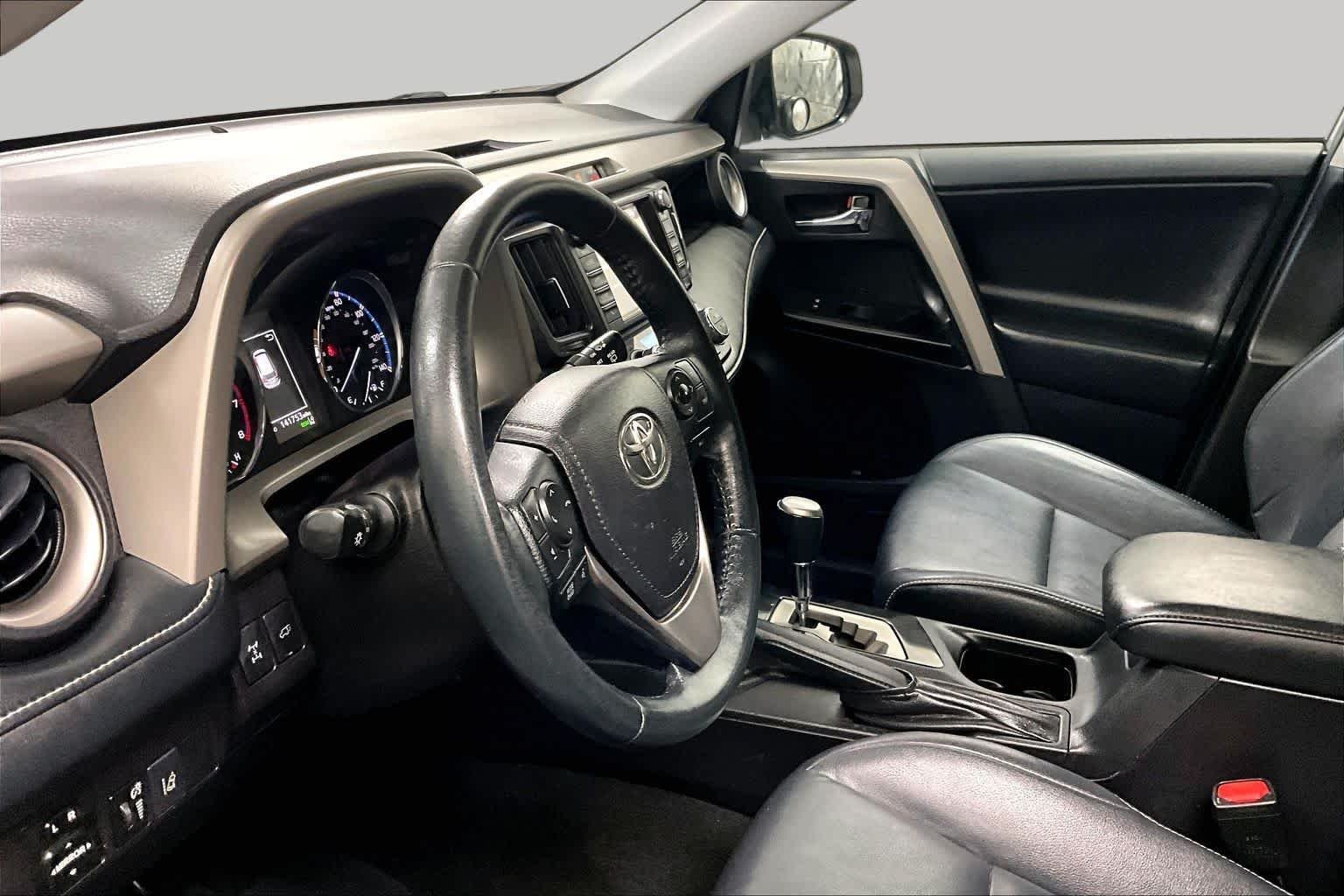 Used 2018 Silver Sky Metallic Toyota Limited image 17