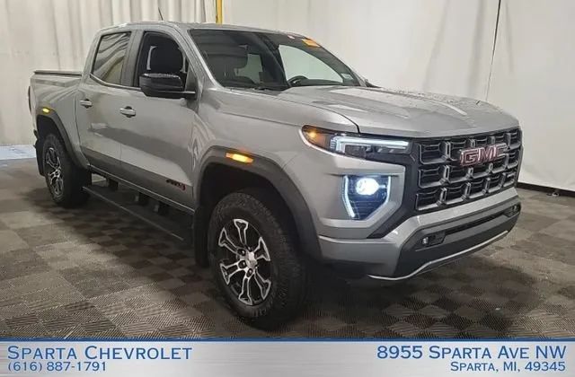 2025 GMC Canyon AT4 4WD Crew Cab Short Box's photo