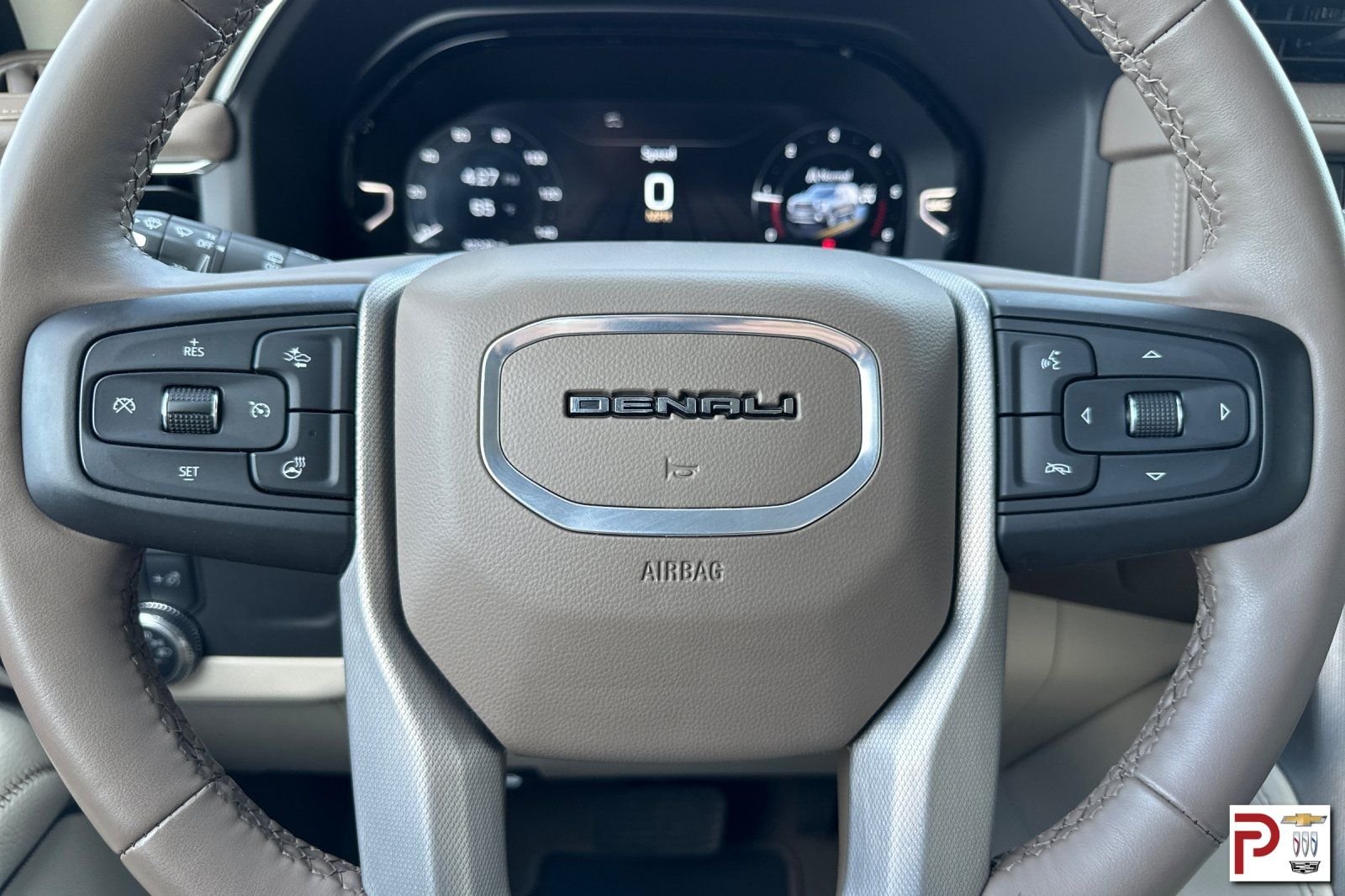 Used 2024 White GMC Denali image 28
