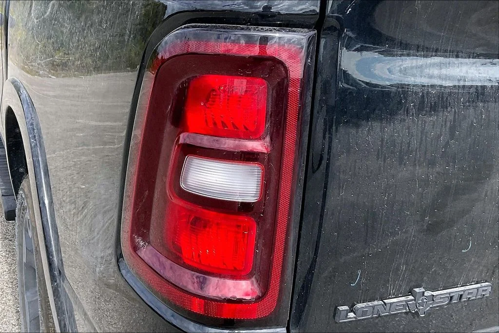 New 2026 Diamond Black Crystal Pearl-Coat Exterior Paint RAM Big Horn/Lone Star image 14