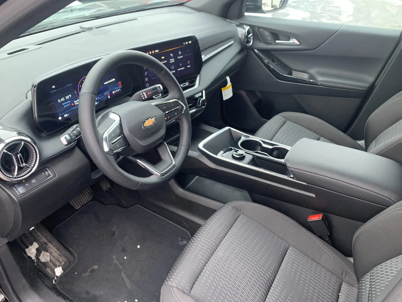2026 Chevrolet Equinox LT - Photo 9