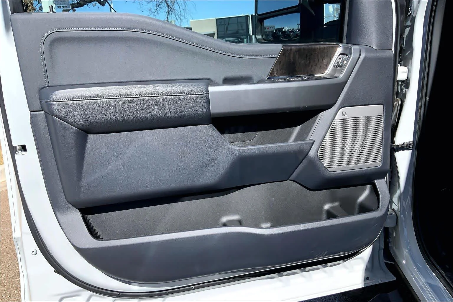 New 2026 Avalanche Ford LARIAT image 10