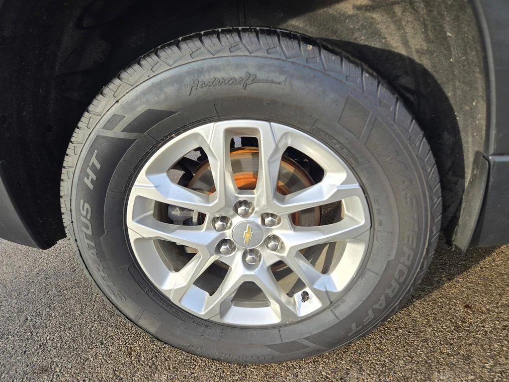 Used 2019 White Chevrolet LT AWD image 43