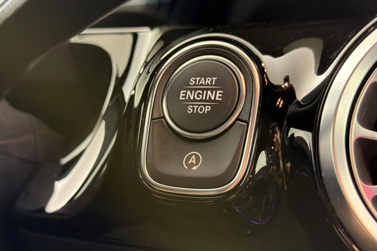 Used 2022 BLACK Mercedes-Benz GLA 250 image 18