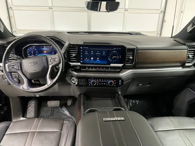 Used 2024 Black Chevrolet High Country image 18