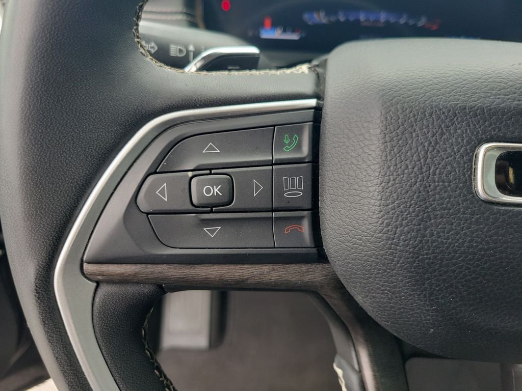 Used 2023 Gray Jeep Limited image 20