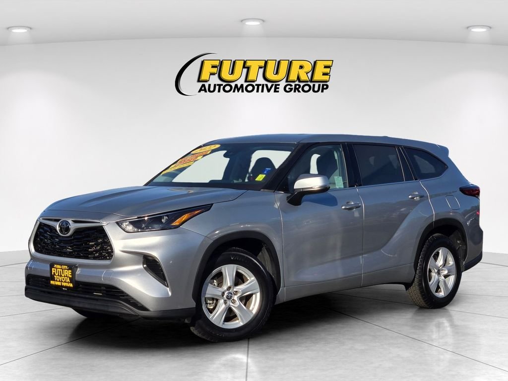 Used 2022 Silver Toyota L image 8