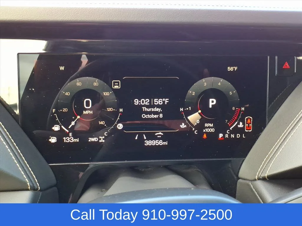 Used 2025 Onyx Black GMC Elevation image 29