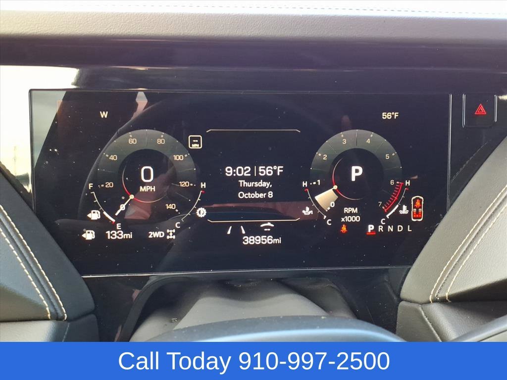 Used 2025 Onyx Black GMC Elevation image 29
