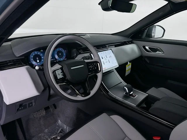 New 2026 Green Land Rover S image 9