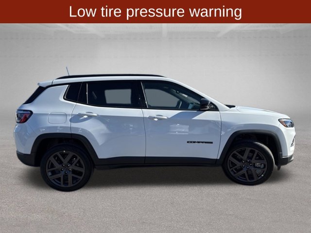 2026 Jeep Compass Latitude Altitude - Photo 11
