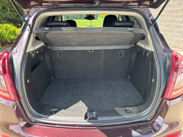 Used 2018 Red Buick Preferred image 10