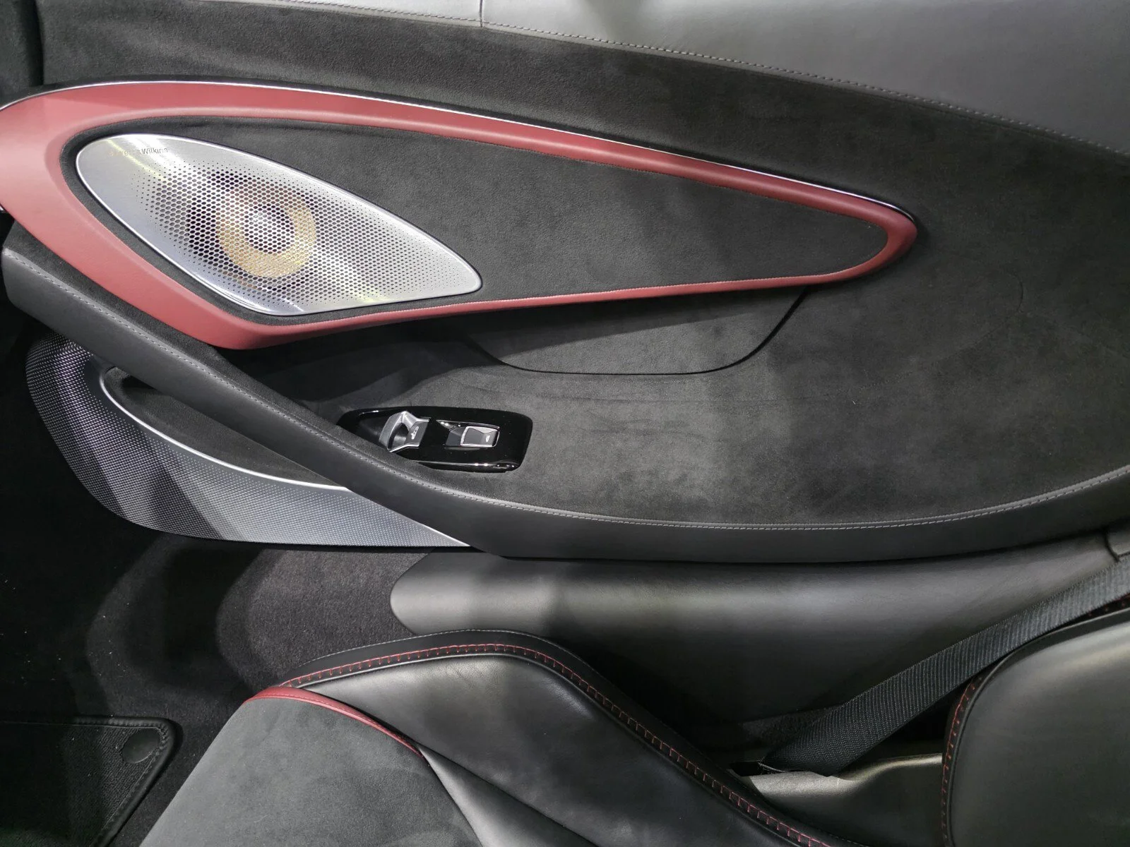 Used 2023 Namaka Blue McLaren  image 17
