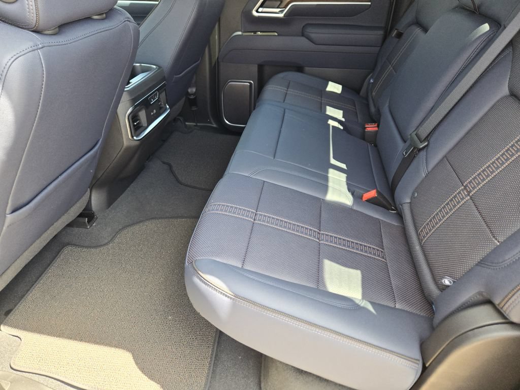 2026 Chevrolet Silverado 2500 HD High Country - Photo 15