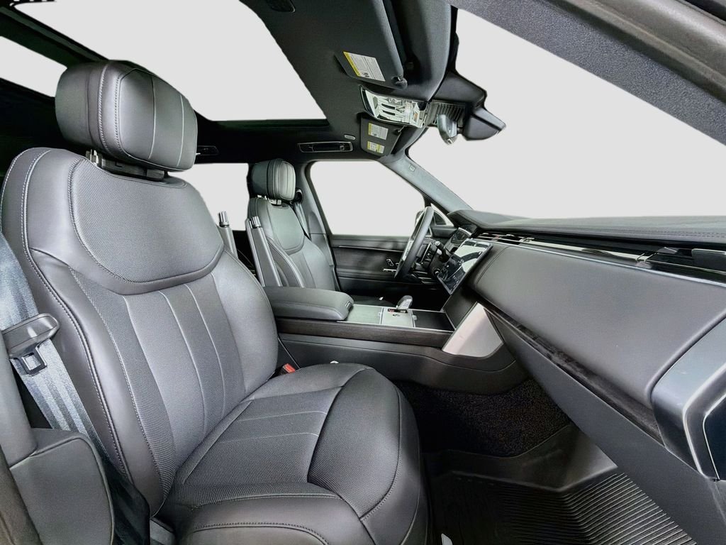 New 2026 Carpathian Grey Land Rover SE 7 Seats image 30