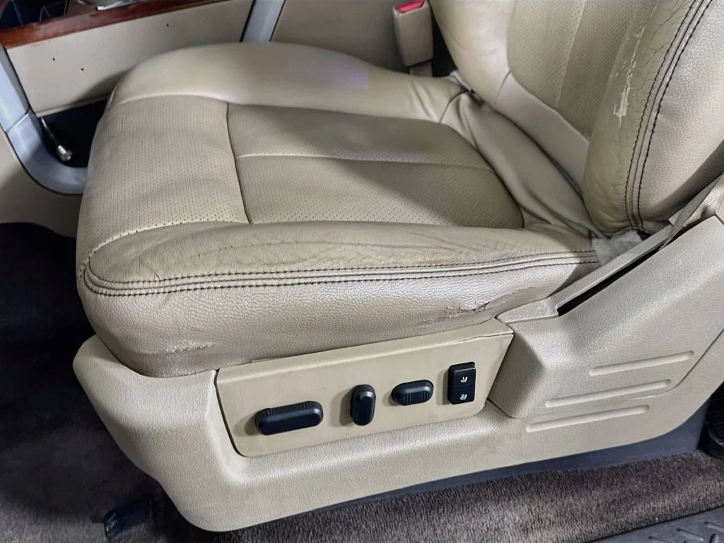 Used 2009 White Ford Lariat image 22