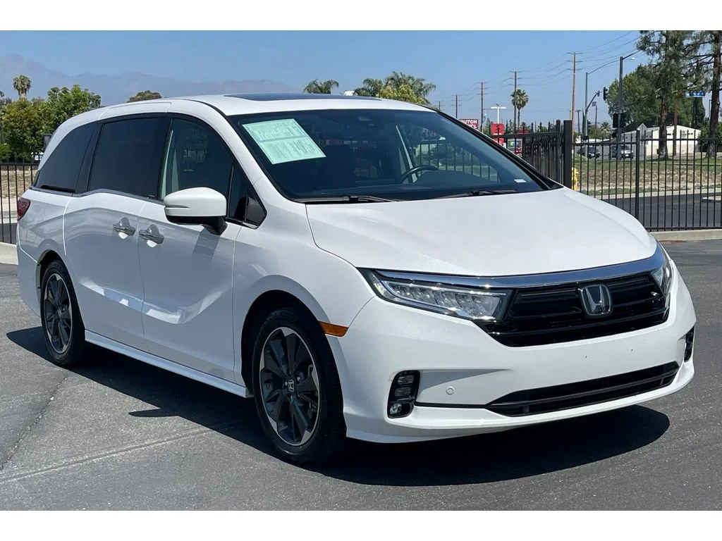 Certified Used 2024 Platinum White Pearl Honda ELITE image 67