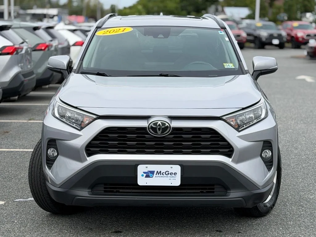 Used 2021 Silver Toyota XLE image 2