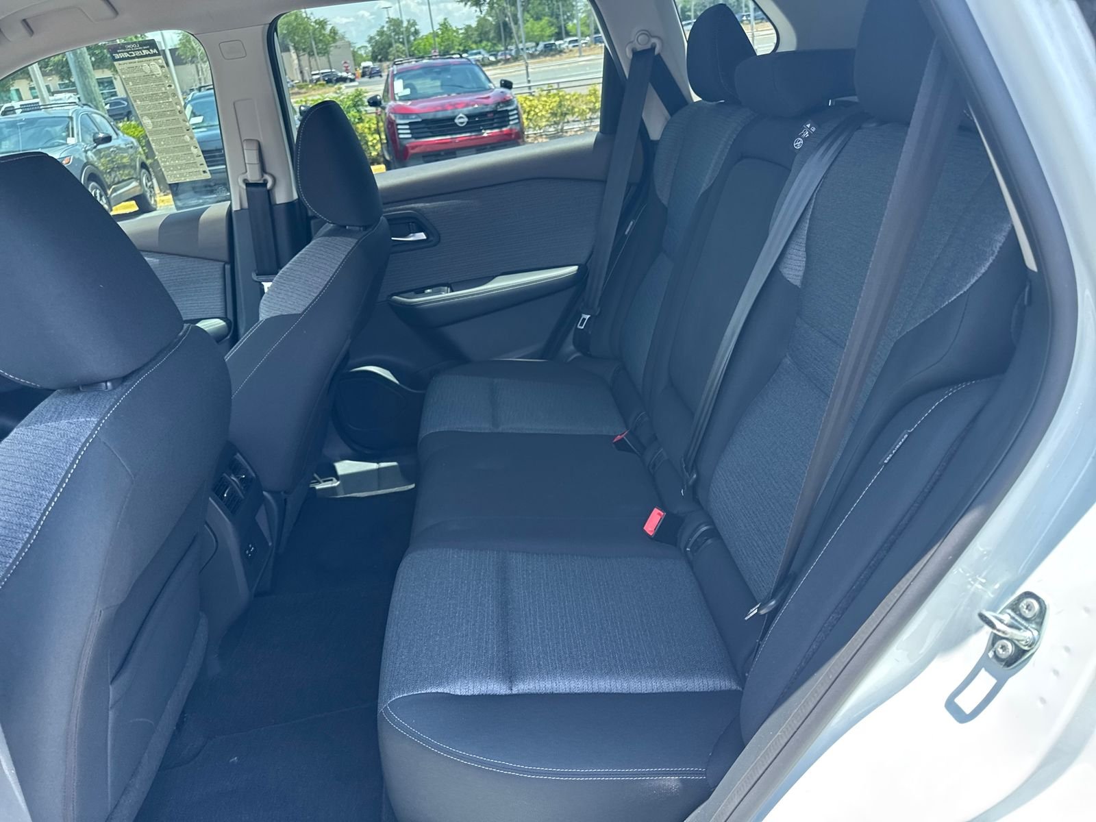 Used 2021 White Nissan SV image 25
