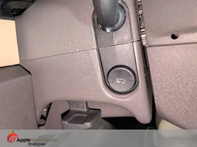 Used 2011 Gold Ford XLT image 23