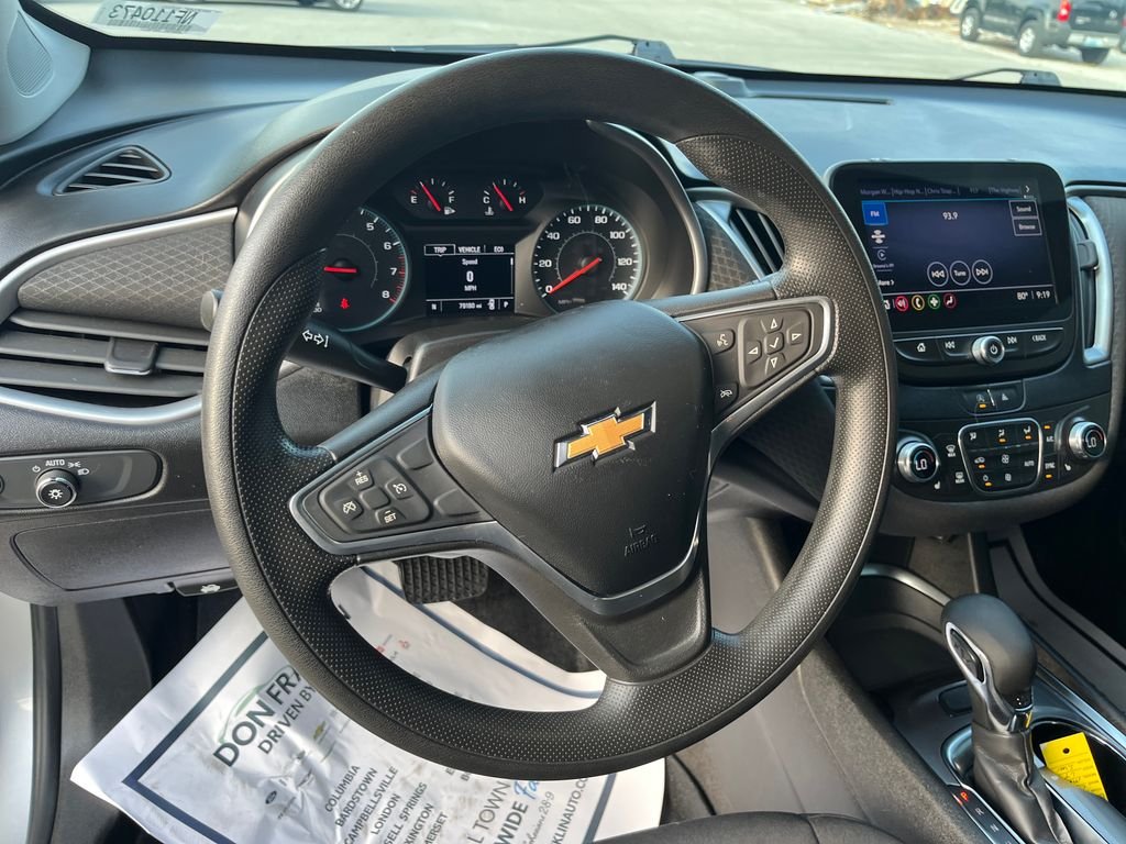 Used 2022 Silver Chevrolet LT image 16