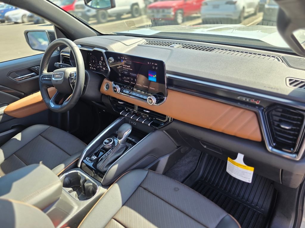 2025 GMC Canyon AT4 - Photo 9