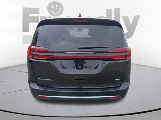 New 2027 Diamond Black Crystal Pearl-Coat Exterior Paint Chrysler Select image 6