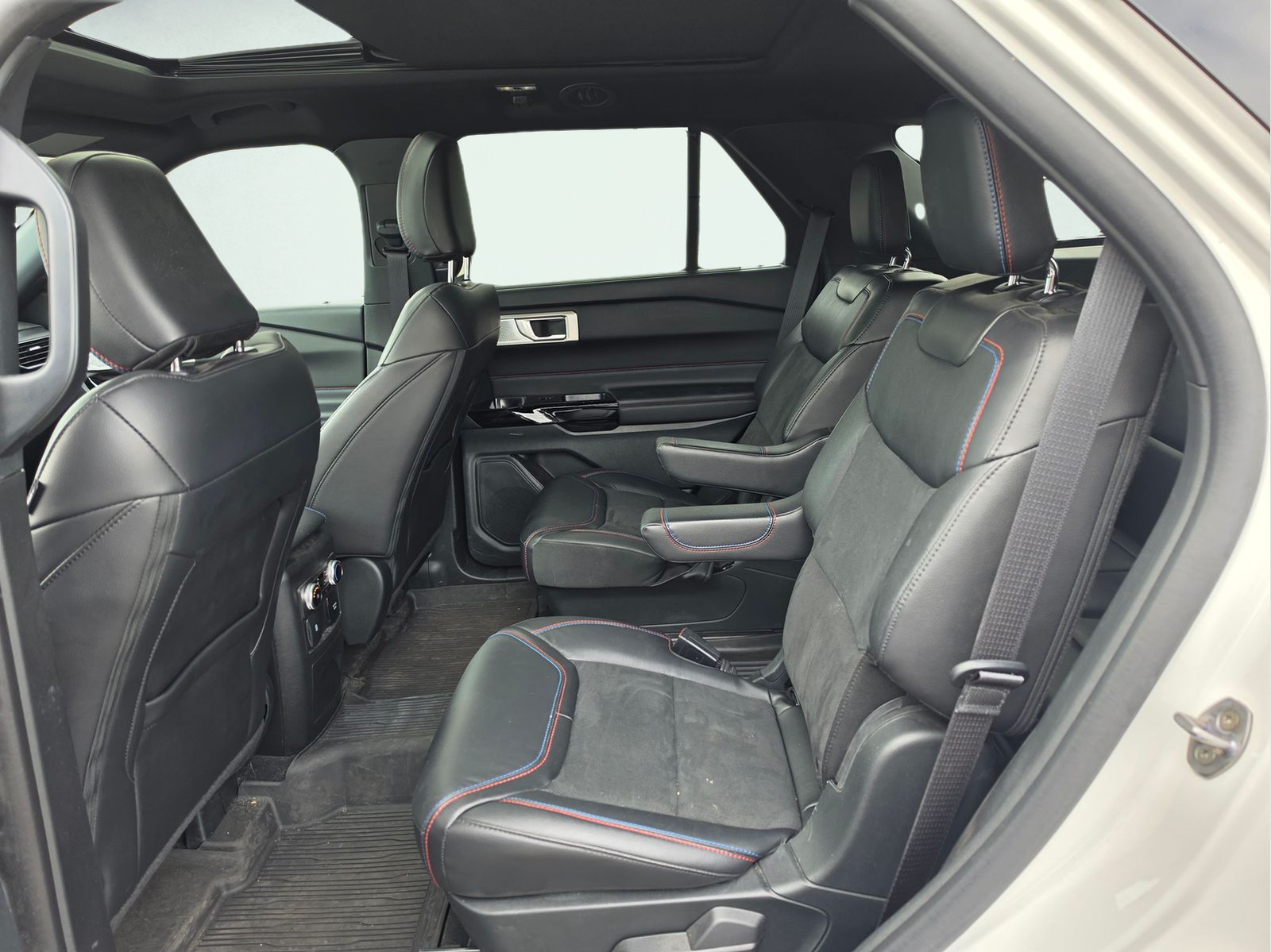 Used 2024 White Metallic Ford ST image 11