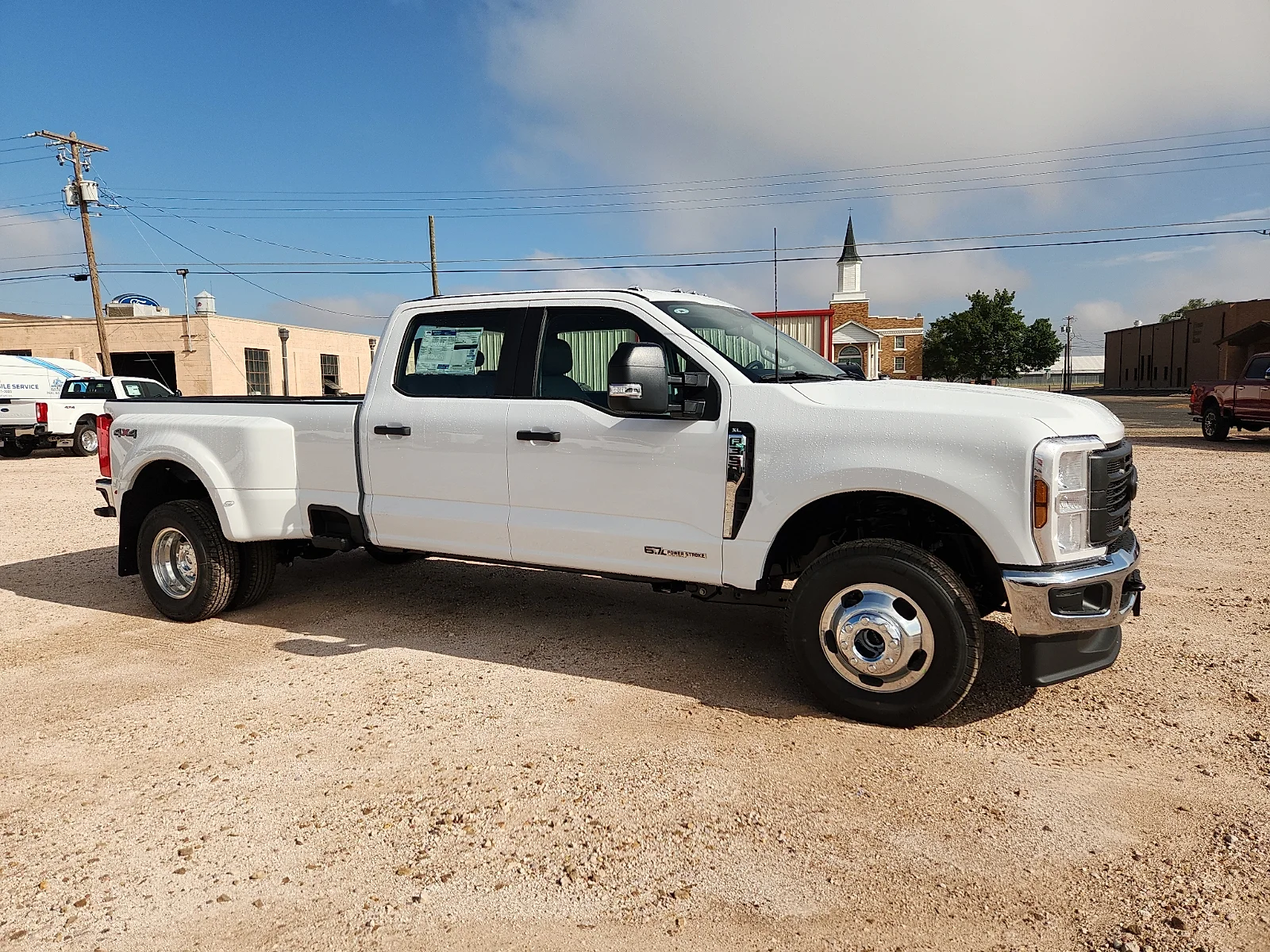 New 2026 Oxford White Ford XL image 8