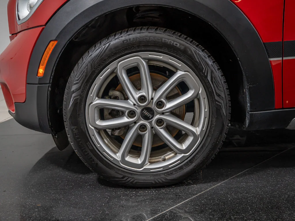 Used 2015 Blazing Red MINI  image 13