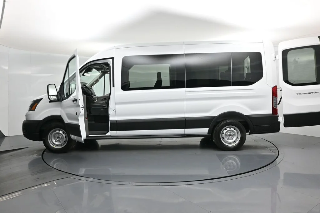 New 2025 White Ford XL image 26