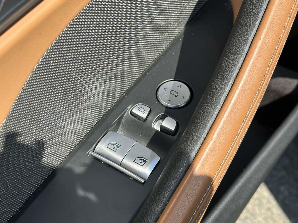 2023 BMW 8 Series M850i - Photo 15