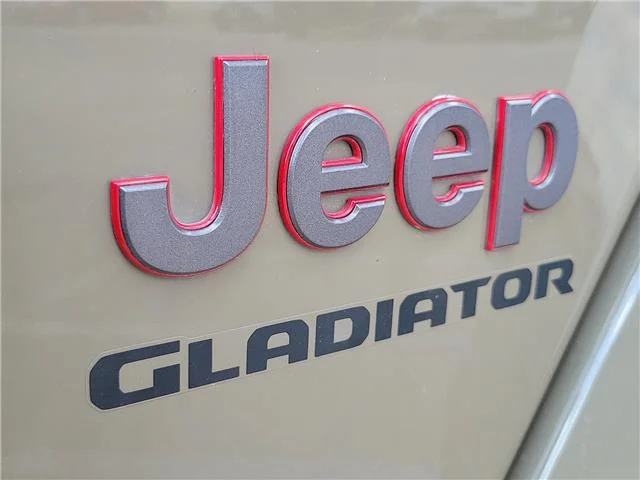 Used 2020 Gobi Clearcoat Jeep Rubicon 4x4 Crew Cab 5 ft. box image 7