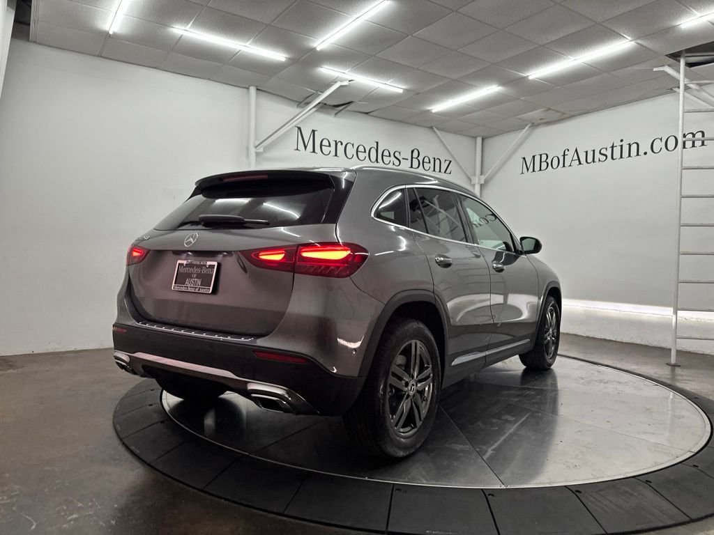 New 2026 Mountain Grey Metallic Mercedes-Benz GLA 250 image 7