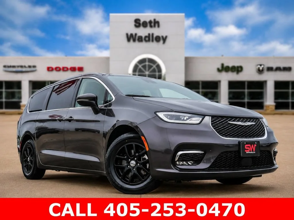 Used 2023 Gray Chrysler Touring L image 1