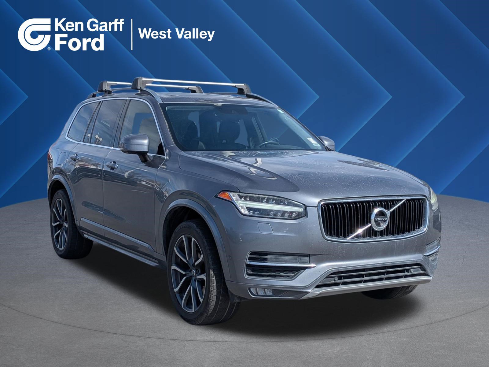 2016 Volvo XC90 Momentum